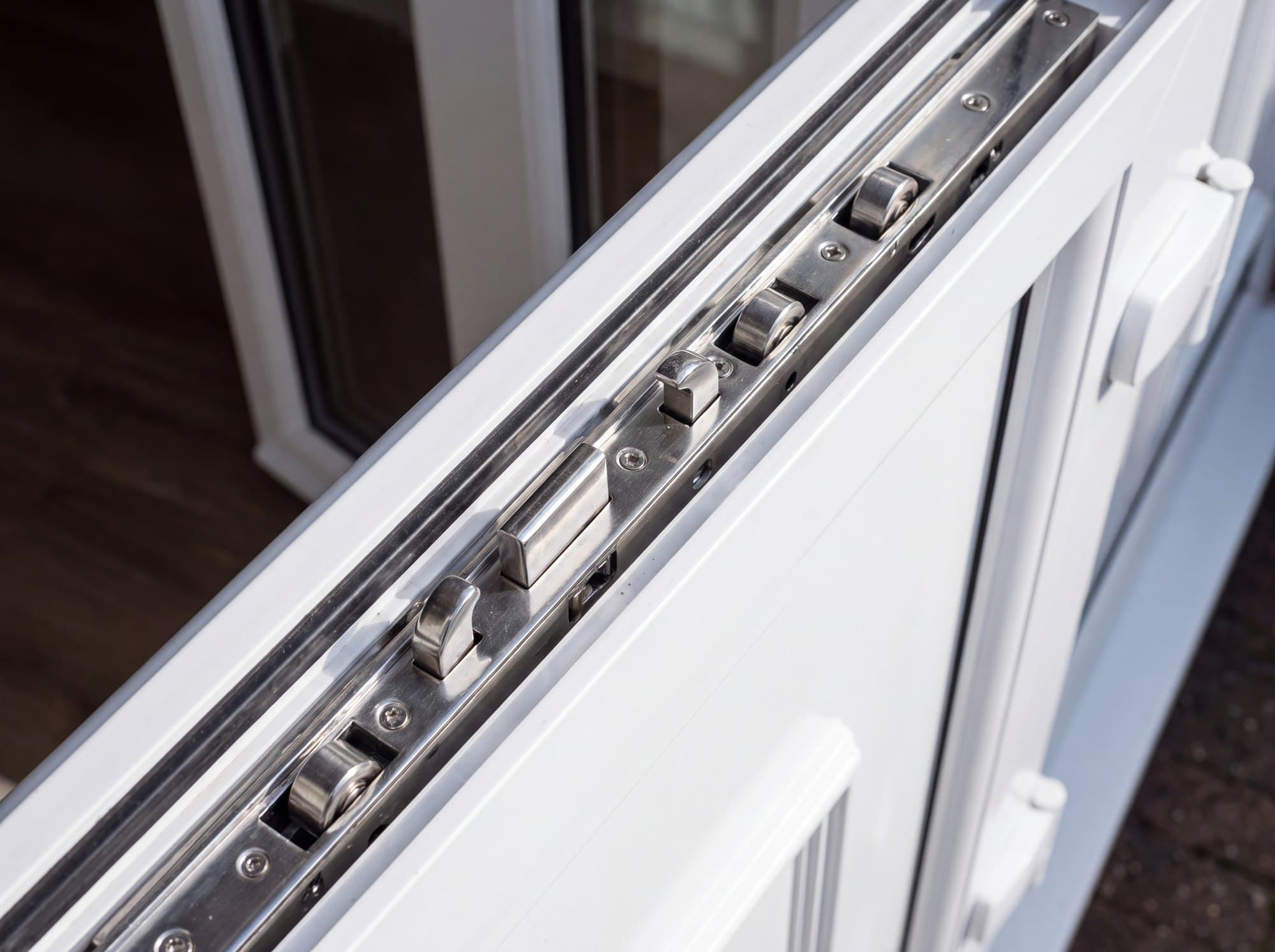 UPVC multipoint lock mechanism repair, Sutton — K&R